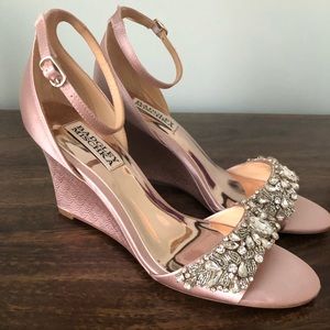 Badgley Mischka Blush Jewel Wedge Sandals Sz 7 NEW